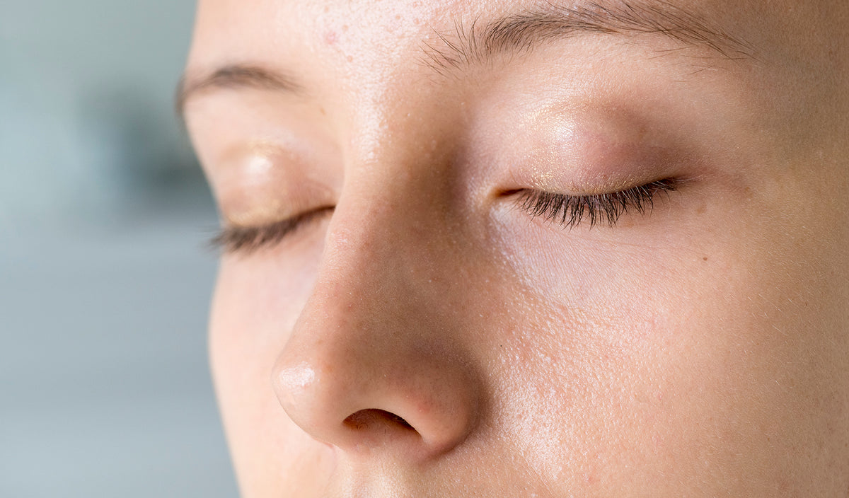 closeup-portrait-white-woman-eyes-closed